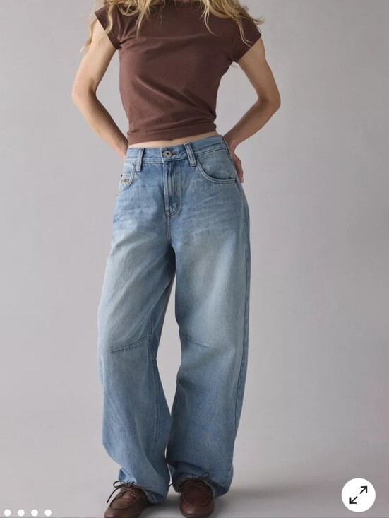 BDG Denim - BDG Buckle Barrel Leg Jeans Sz26